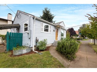 3807 SE 56th Ave, Portland, OR 97206