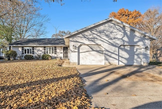 297 W 23rd St, Holland, MI 49423