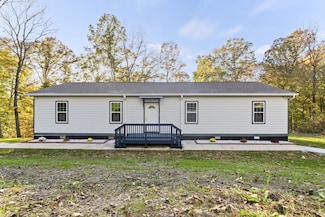 1084 Ben Collier Rd, Charlotte, TN 37036