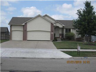 520 E 6th Ave, Cheney, KS 67025