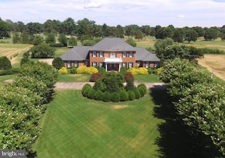 11203 N Club Dr, Fredericksburg, VA 22408
