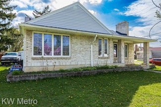 12600 Hayes St, Detroit, MI 48205