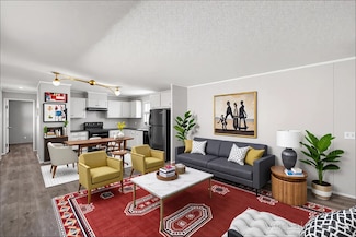 678 Ascot Cir, Almont, MI 48003