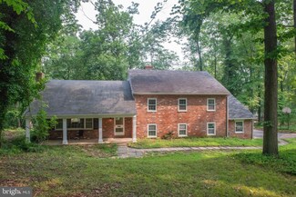 461 Foxchase Ln, Media, PA 19063