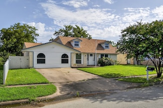 14843 Green Valley Dr, Balch Springs, TX 75180