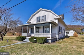 6496 2nd Ave, Bangor, PA 18013
