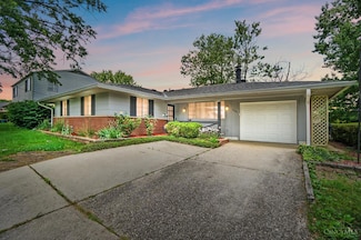 1494 Valdosta Dr, Cincinnati, OH 45246