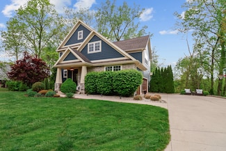 66 Braemar Dr, Valparaiso, IN 46385