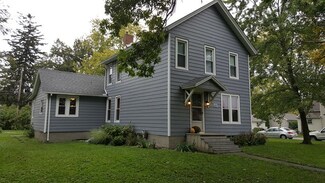 203 W John St, Forrest, IL 61741