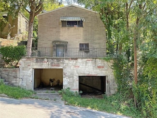 1106 Barton St, Charleston, WV 25302