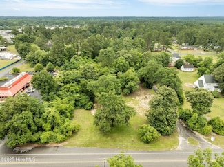 1501 W Broad, Elizabethtown, NC 28337