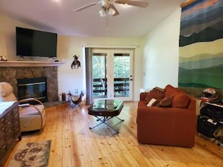 83 Boxborough Dr, Blairsville, GA 30512