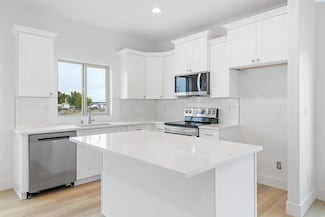 7632 Grapevine Ct, West Richland, WA 99353