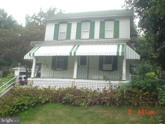 516 Fulton St, Akron, PA 17501