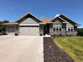 1541 Green Acres Dr, Marshfield, WI 54449