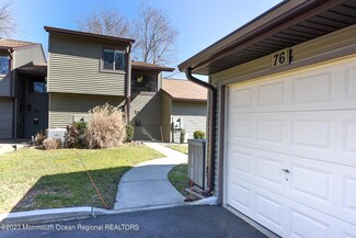 76 Berkshire Ct, Red Bank, NJ 07701
