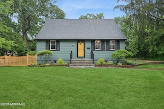 4 Griffin Place, Ocean, NJ 07712