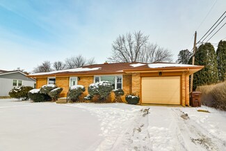 3310 Brendenwood Rd, Rockford, IL 61107
