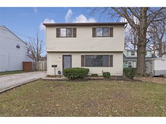 5714 Chagrin Dr, Mentor On the Lake, OH 44060