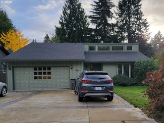 2325 NE Parkview Dr, Vancouver, WA 98686