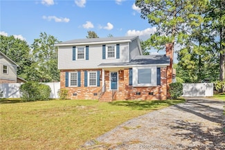 3617 Lakeshore Dr, Hope Mills, NC 28348