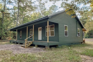 269 An County Road 331, Palestine, TX 75803