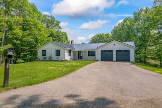 64 Old Pond Rd, Dexter, ME 04930