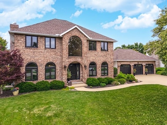 3016 Wisteria Ln, Bloomington, IL 61704