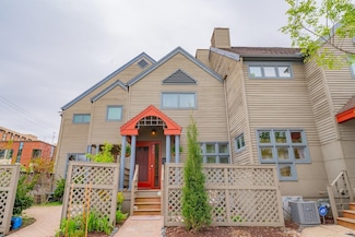 302 N Pinckney St, Madison, WI 53703