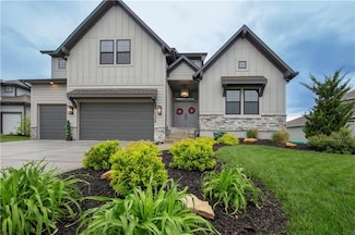 17328 Richards St, Overland Park, KS 66221