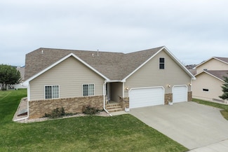 509 Maple Dr, Spearfish, SD 57783