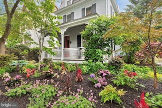 214 E Willow Grove Ave, Philadelphia, PA 19118