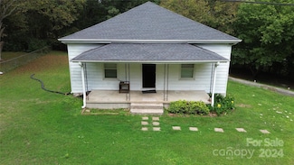 113 Fairview St, Clover, SC 29710