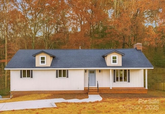 32 Bowen Dr, Belmont, NC 28012