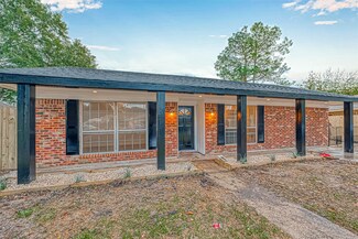 11527 Neff St, Houston, TX 77072