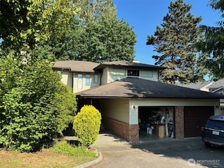 15215 Larch Way, Lynnwood, WA 98087