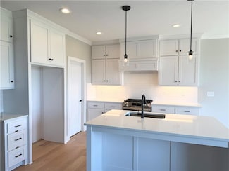 25029 W 94th Terrace, Lenexa, KS 66227