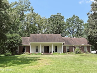 224 W Petros Rd, Pearl, MS 39208