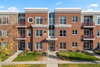 100 4th Ave N Unit 208, South Saint Paul, MN 55075