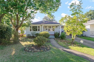 630 Brockenbraugh Ct, Metairie, LA 70005