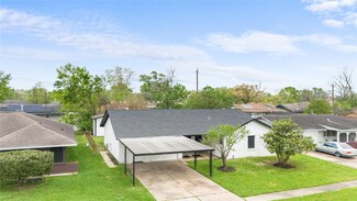 5843 Hirondel St, Houston, TX 77033