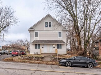 1102 N 6th St, Saint Joseph, MO 64501