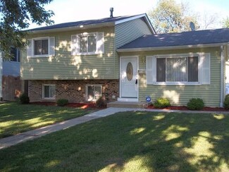 2115 Kemble Ave, North Chicago, IL 60064