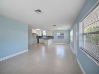 429 Avenida Hermosa, West Palm Beach, FL 33405