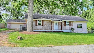 704 Natchez River Cir, Montgomery, TX 77316