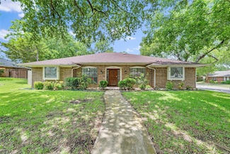 1011 Plateau Dr, Duncanville, TX 75116
