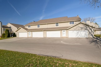 449 Slinger Rd Unit 3, Slinger, WI 53086