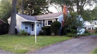 44 Parramatta Rd, Beverly, MA 01915