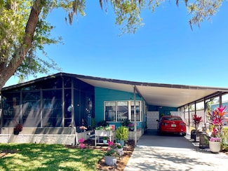 4738 10th St E, Bradenton, FL 34203