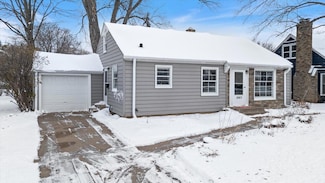 1445 Larpenteur Ave W, Saint Paul, MN 55113